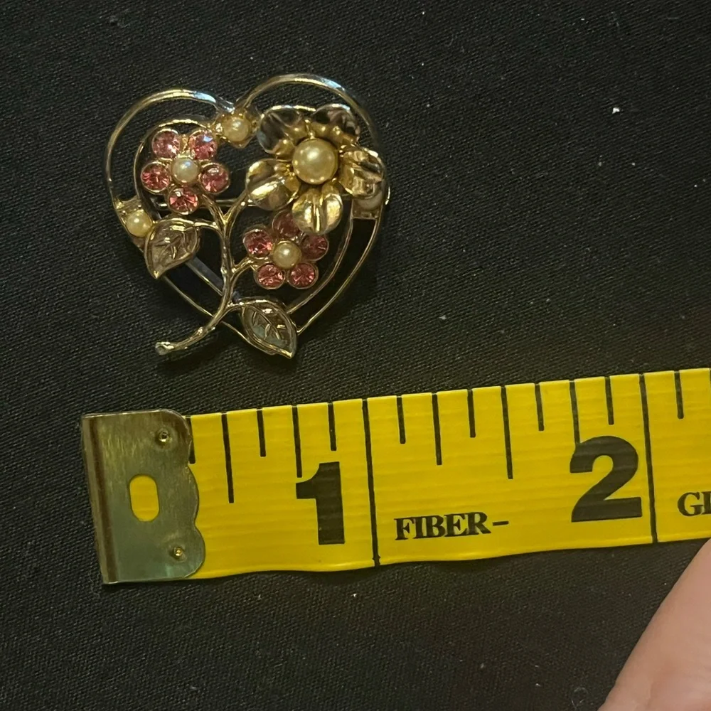 Vintage Dainty Gold and Pink Floral Heart Brooch